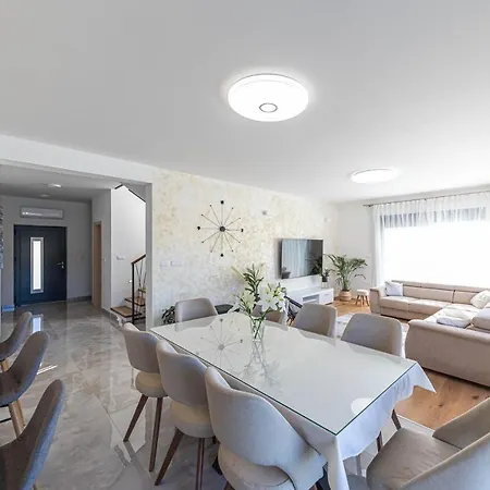 Villa Luxury Elena
