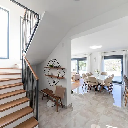 Villa Luxury Elena