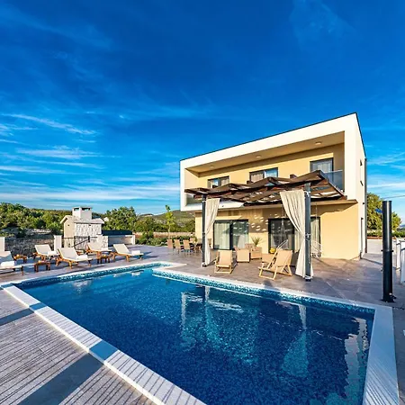 Villa Luxury Elena *