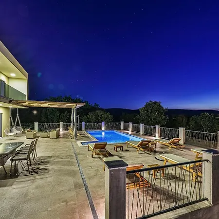 Villa Luxury Elena *